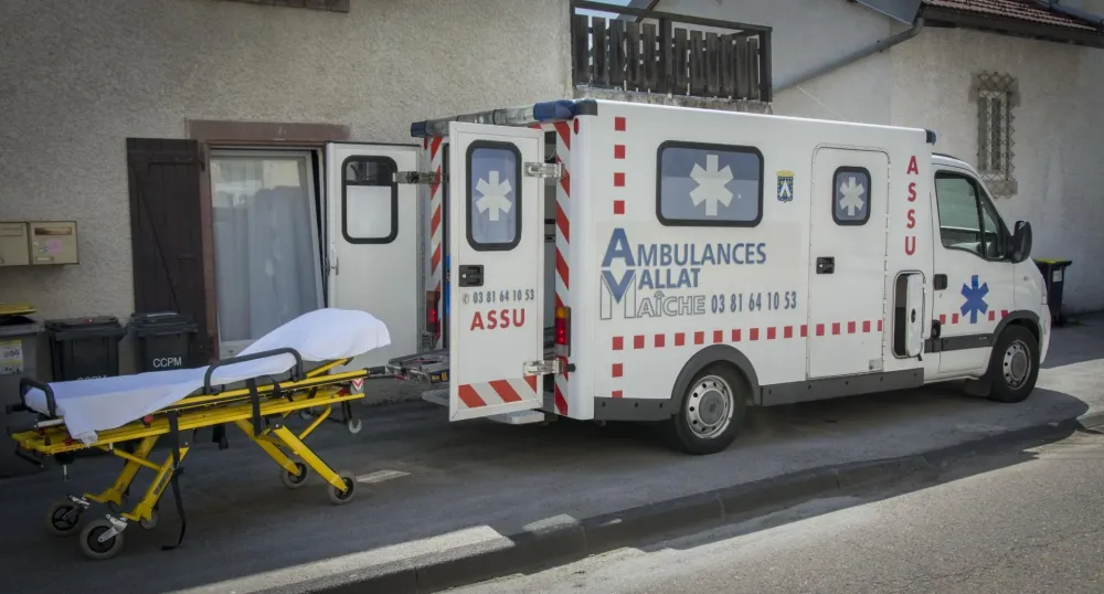 Ambulance Vallat Maiche (1)